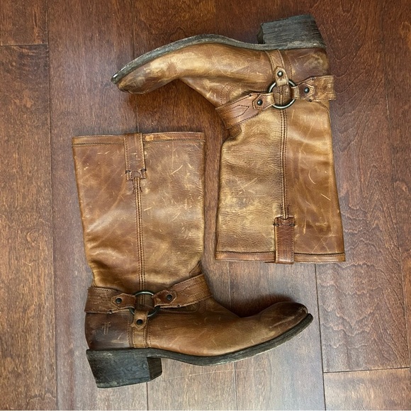 Frye Women’s Brown Leather Boots with Classic Western Harness Details, Size 10 - Picture 2 of 15
